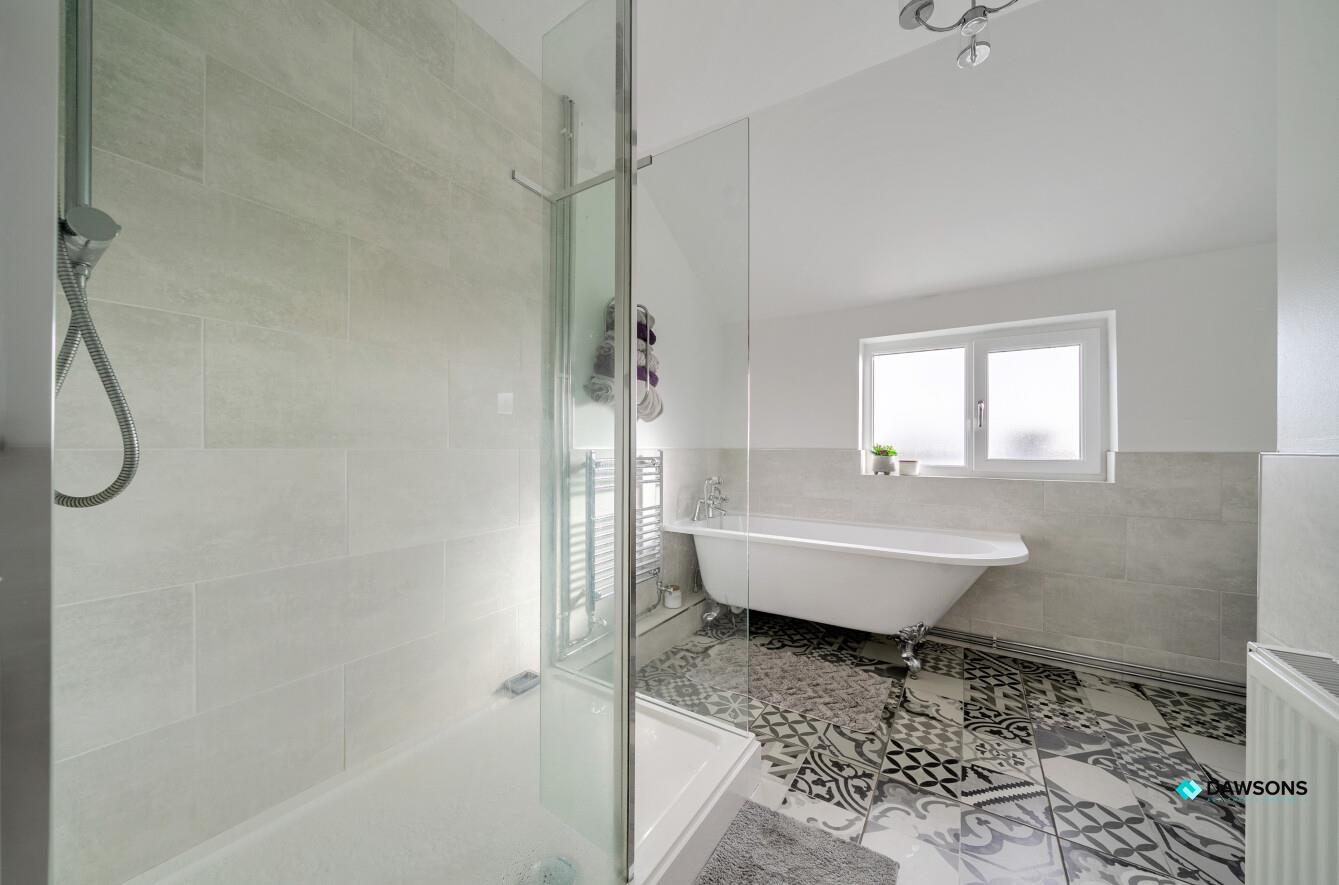 Llandafen Road, Llanelli, SA14 9BD